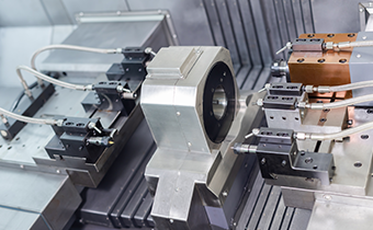 two ends of a clamping process at the same time two ends of a clamping process at the same time