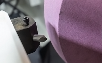 Dressing of grinding wheel